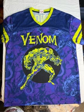 Marvel Venom #88 Football Jersey Style Shirt Mens Medium Purple Black